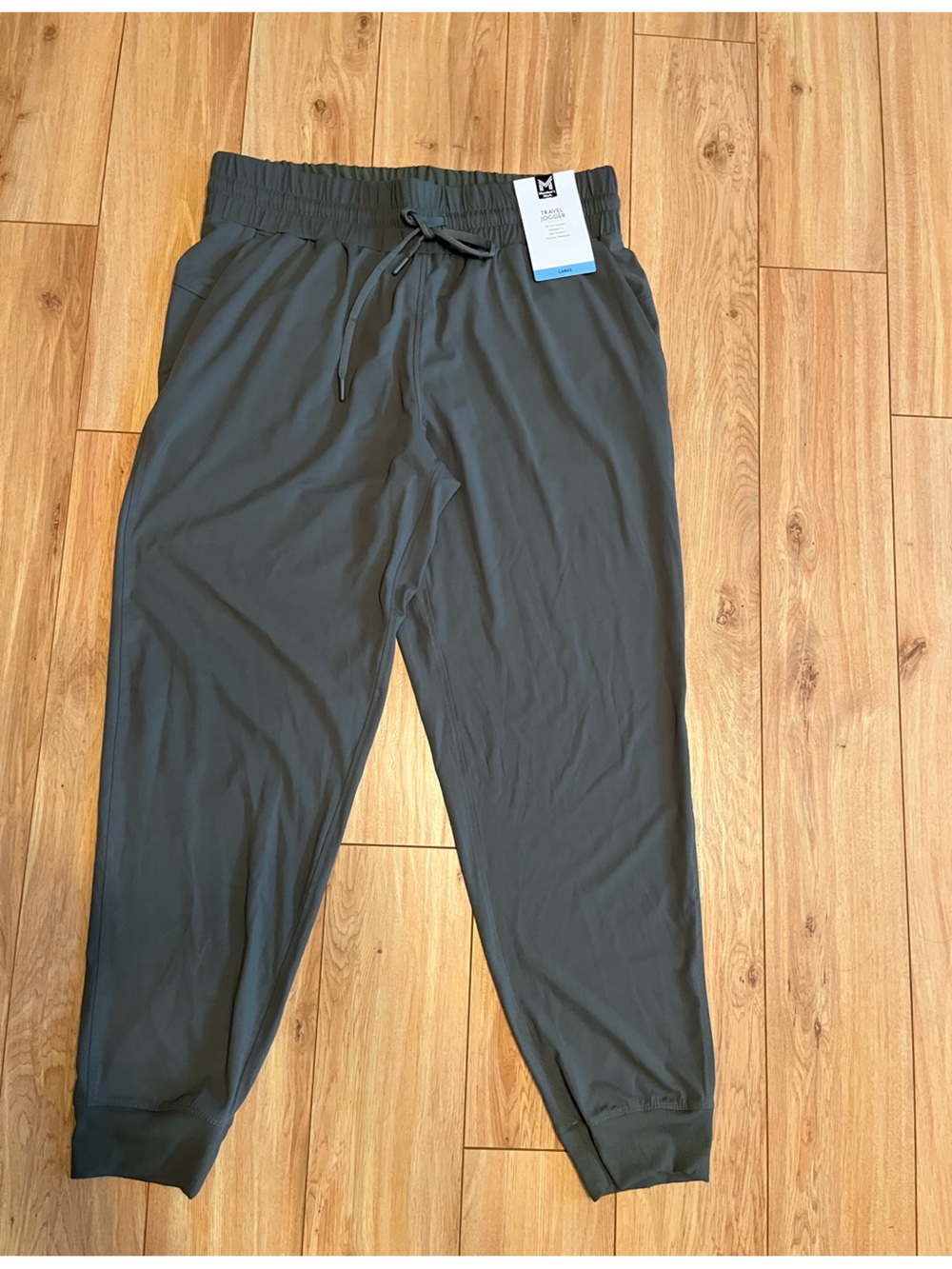Women's NEW WITH TAGS Travel Jogger Pants Olive Green SZ L